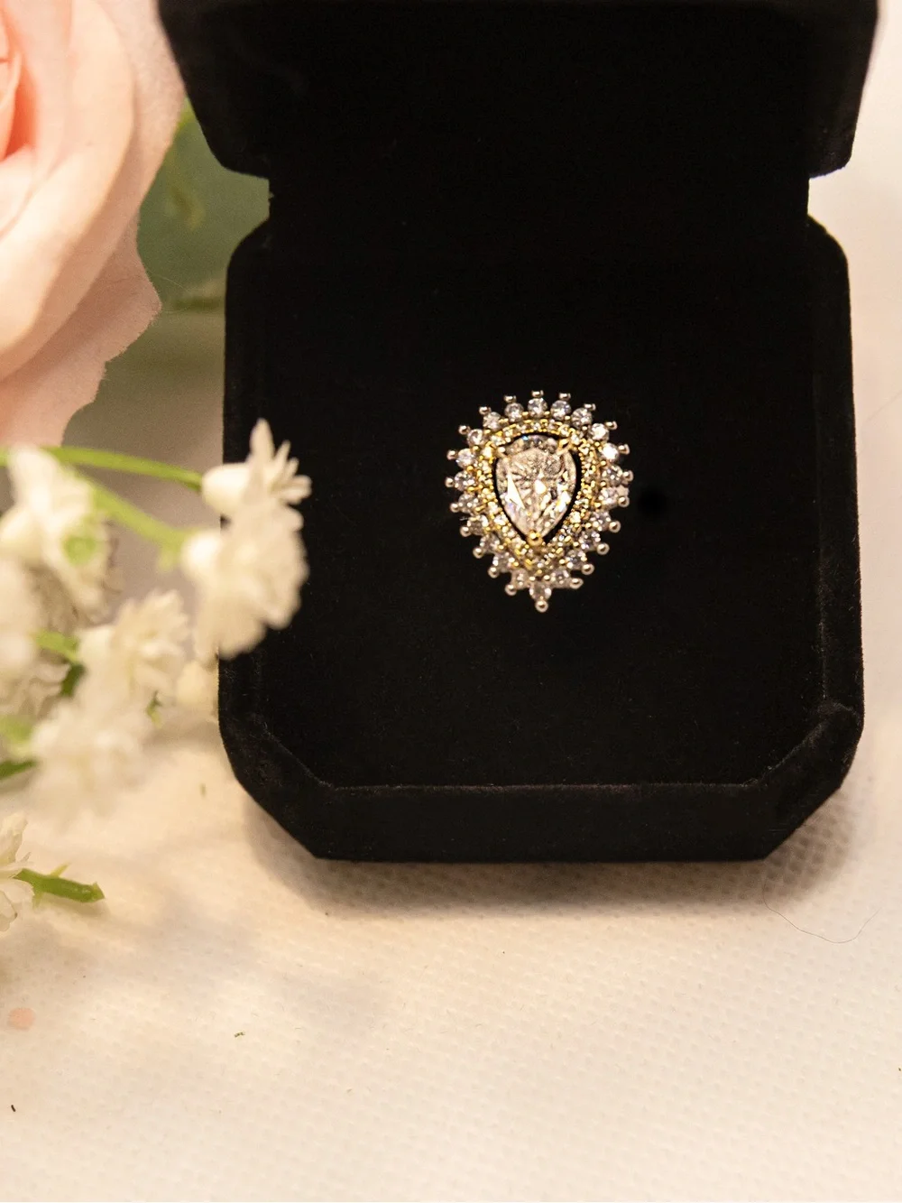 1 CT Pear Cut Moissanite Ring Sterling Silver Two-Tone Halo Statement Ring-sz6